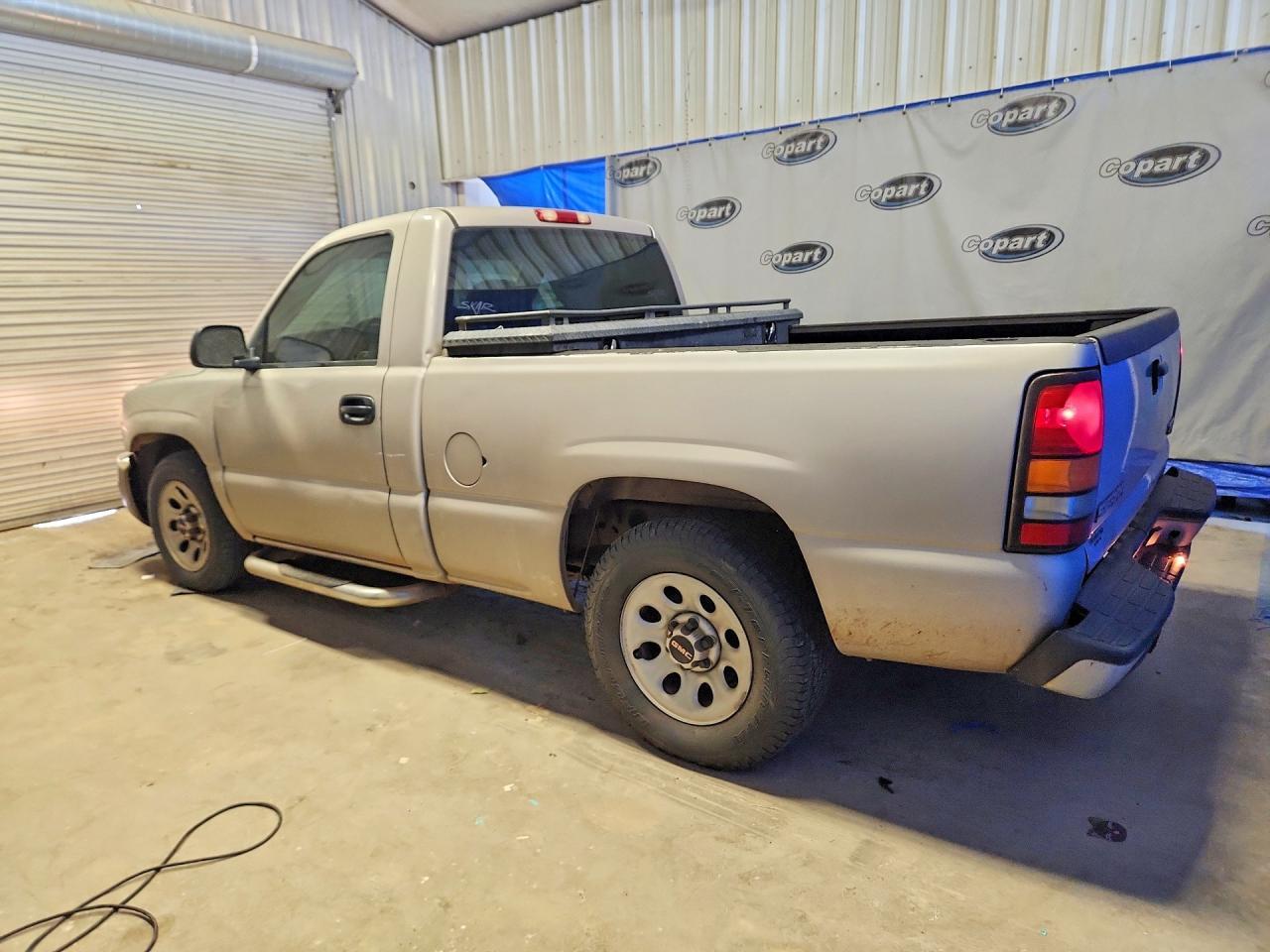 2007 GMC New Sierra C1500 Classic - Фото 2