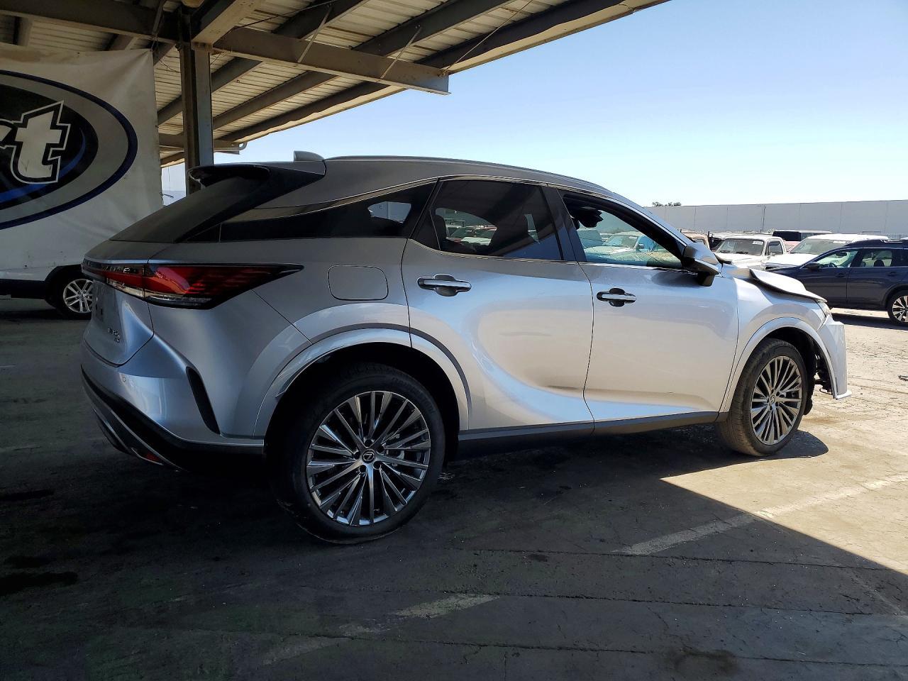 2024 Lexus Rx 450H+ Luxury - Фото 3
