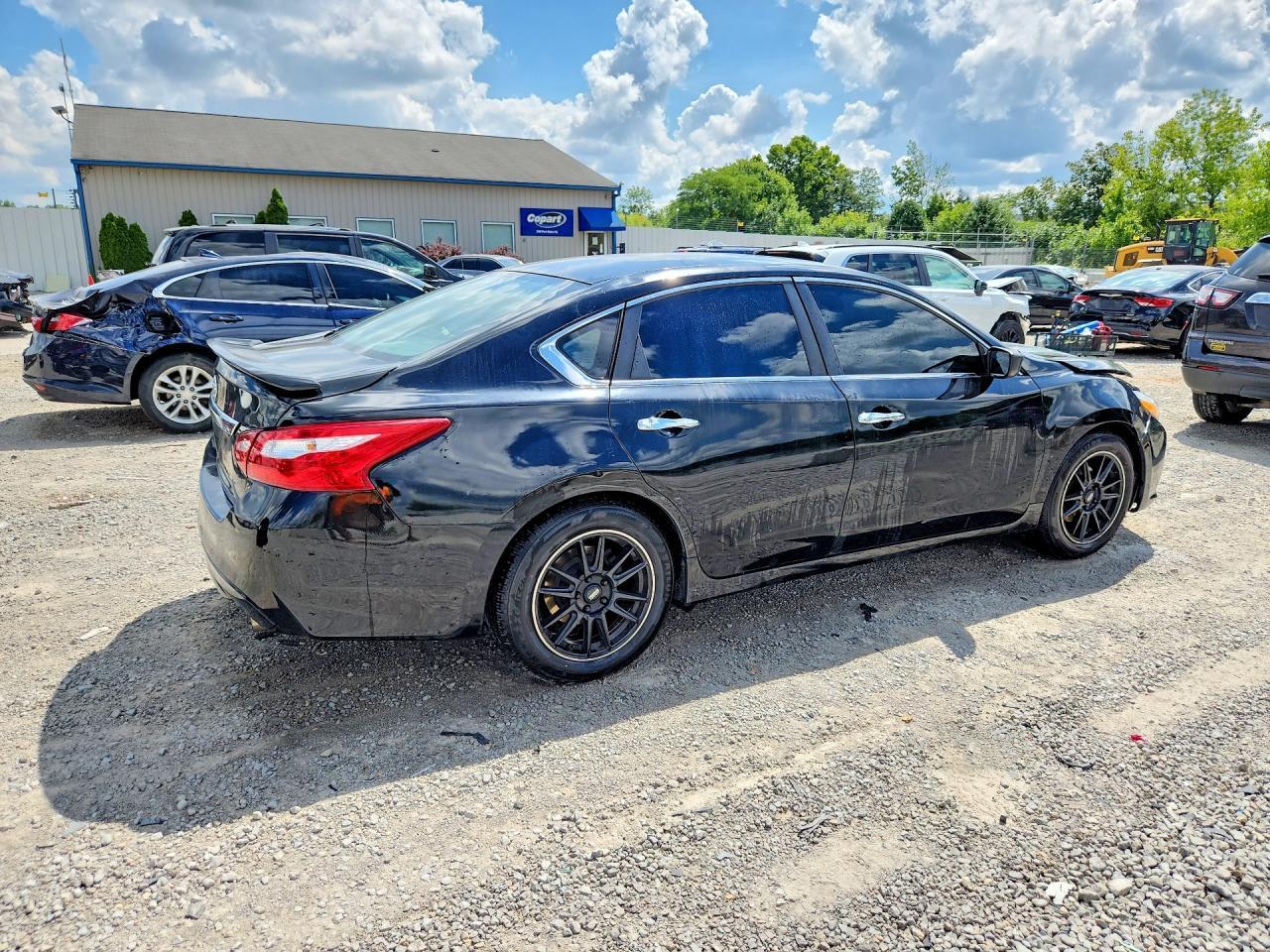 2016 Nissan Altima 2.5 S - Фото 3