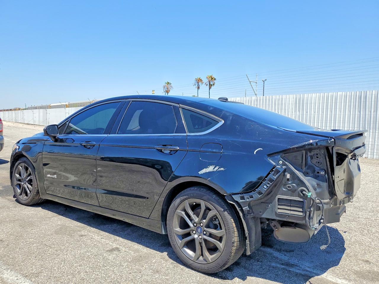 2018 Ford Fusion Se Hybrid - Фото 2