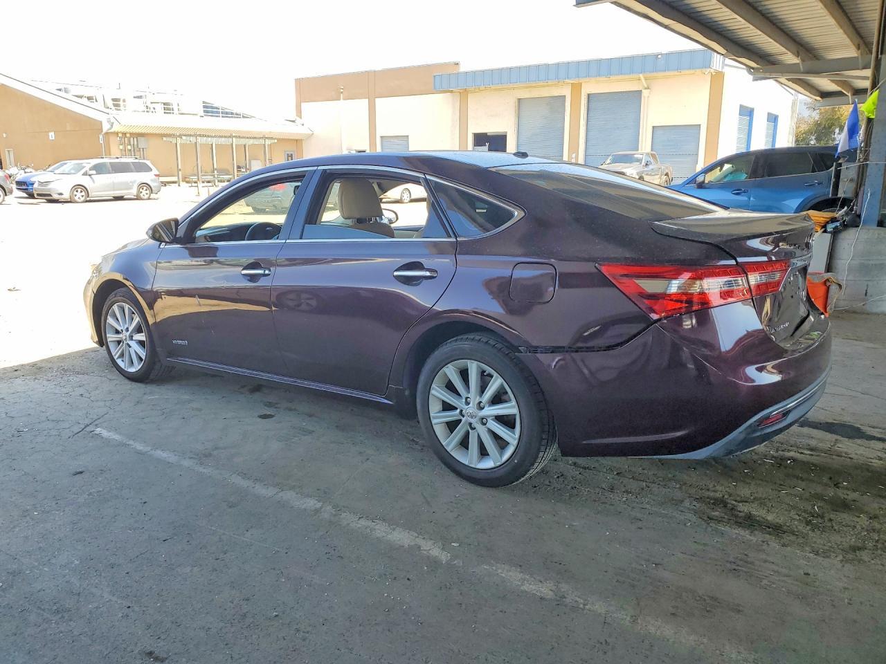 2016 Toyota Avalon Hybrid Xle Premium - Фото 2