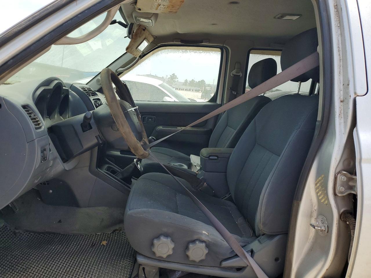 2004 Nissan Frontier - Фото 7