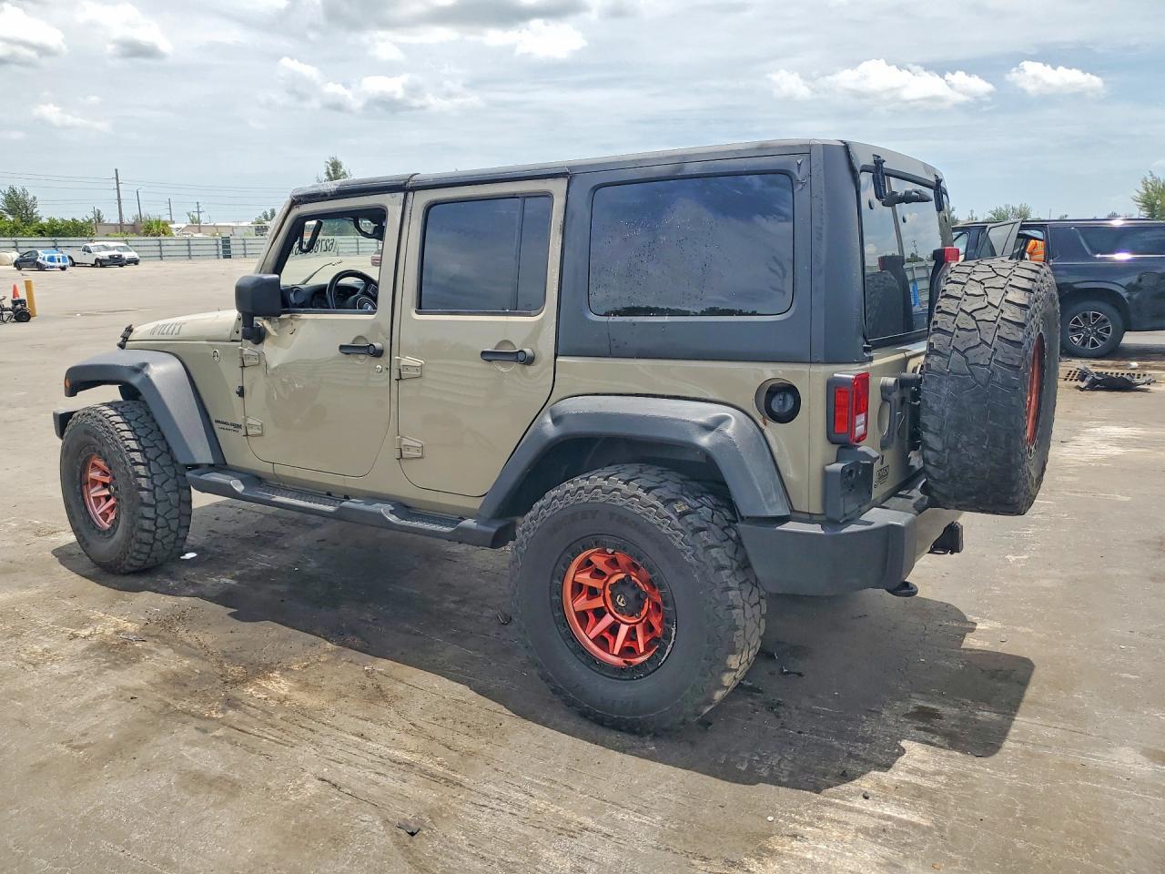 2018 Jeep Wrangler Unlimited Sport - Фото 2