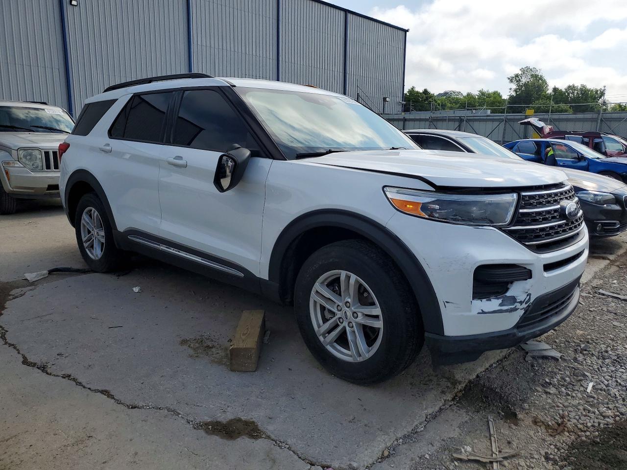 2022 Ford Explorer Xlt - Фото 4