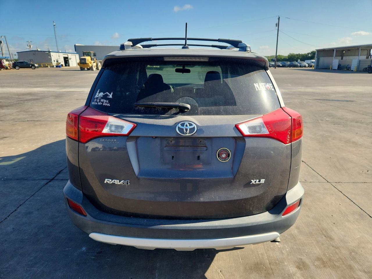 2015 Toyota Rav4 Xle - Image 6