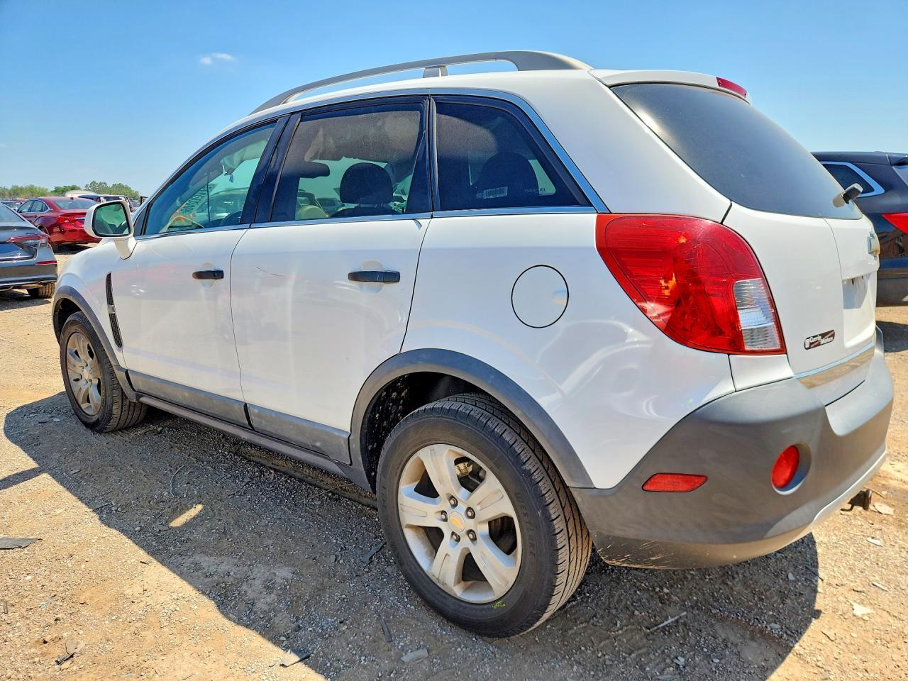 2013 Chevrolet Captiva Ls - Image 2