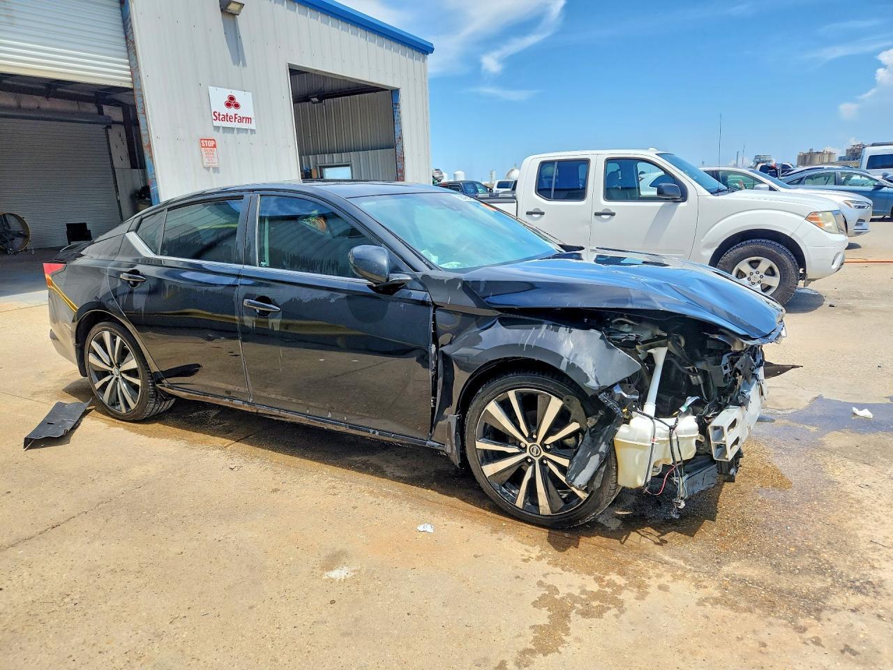 2021 Nissan Altima Sr - Фото 4