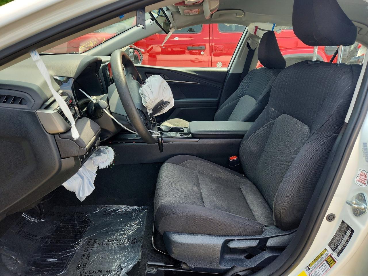 2025 Toyota Camry Le - Image 7