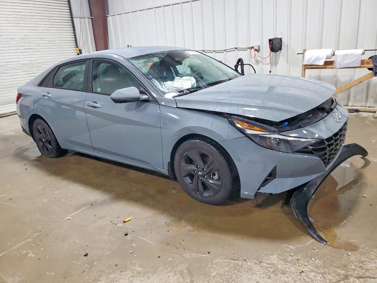 2023 Hyundai Elantra Blue - Фото 4