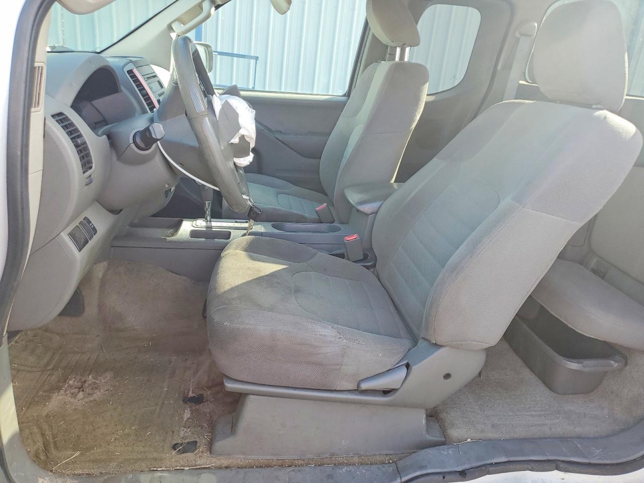 2015 Nissan Frontier S - Фото 7