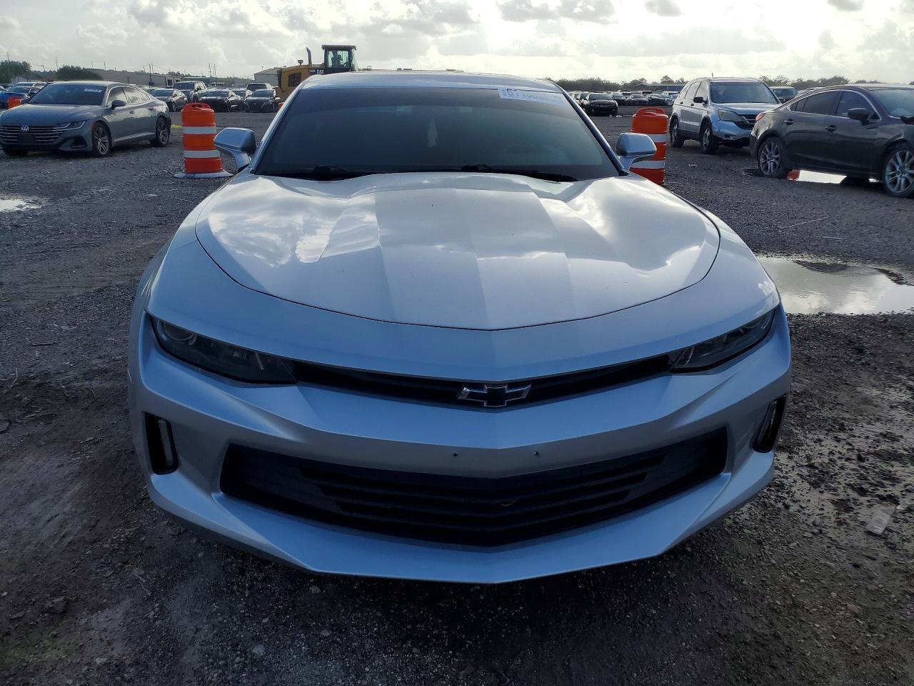 2018 Chevrolet Camaro Lt - Image 5