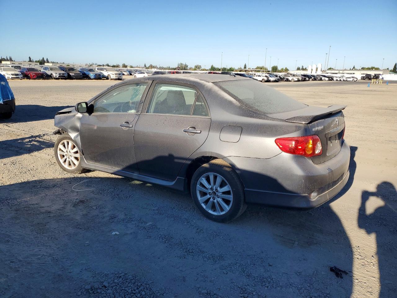 2010 Toyota Corolla S - Фото 2