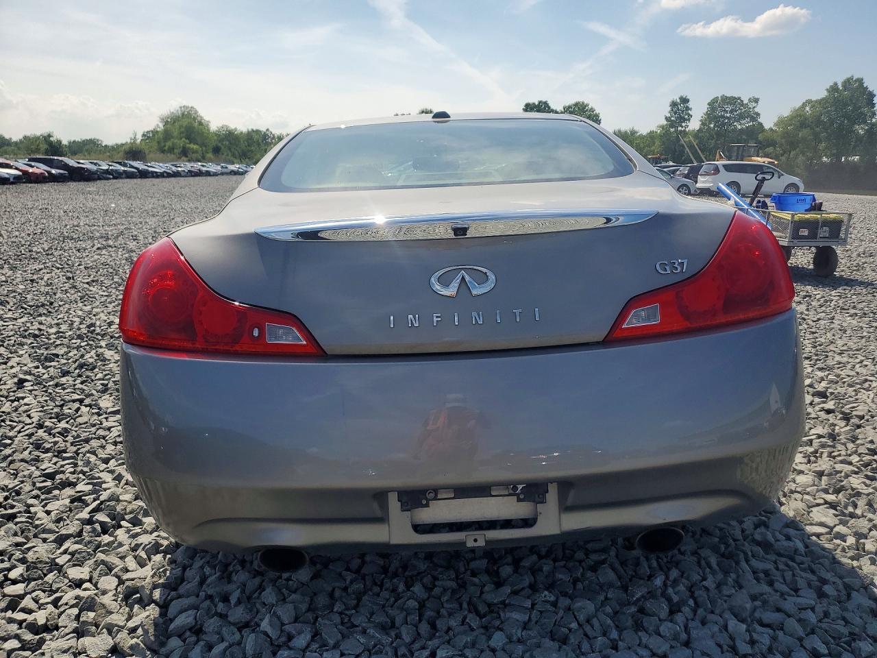 2009 Infiniti G37 Base/Journey/Sport - Image 6