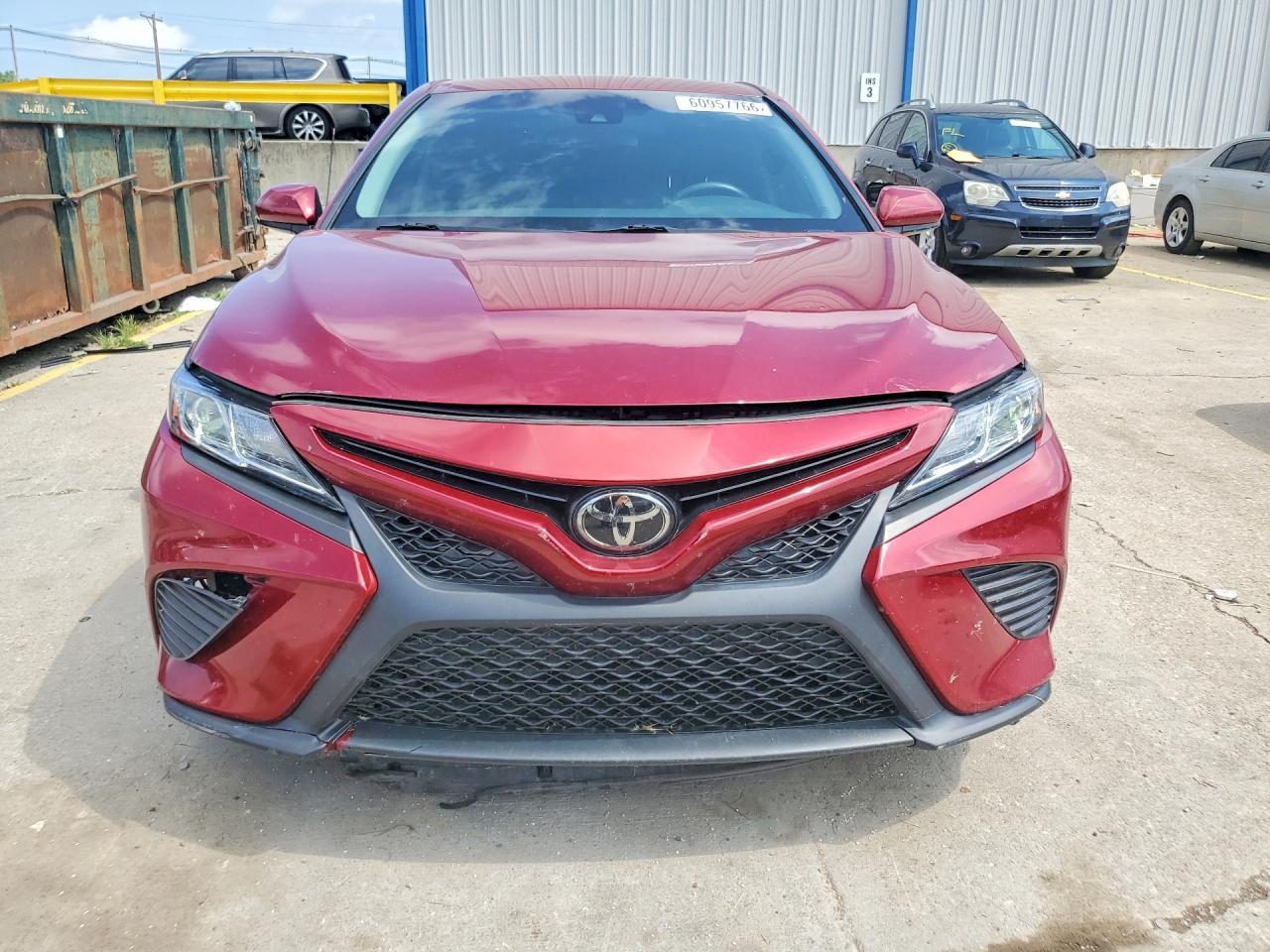 2018 Toyota Camry Se - Image 5