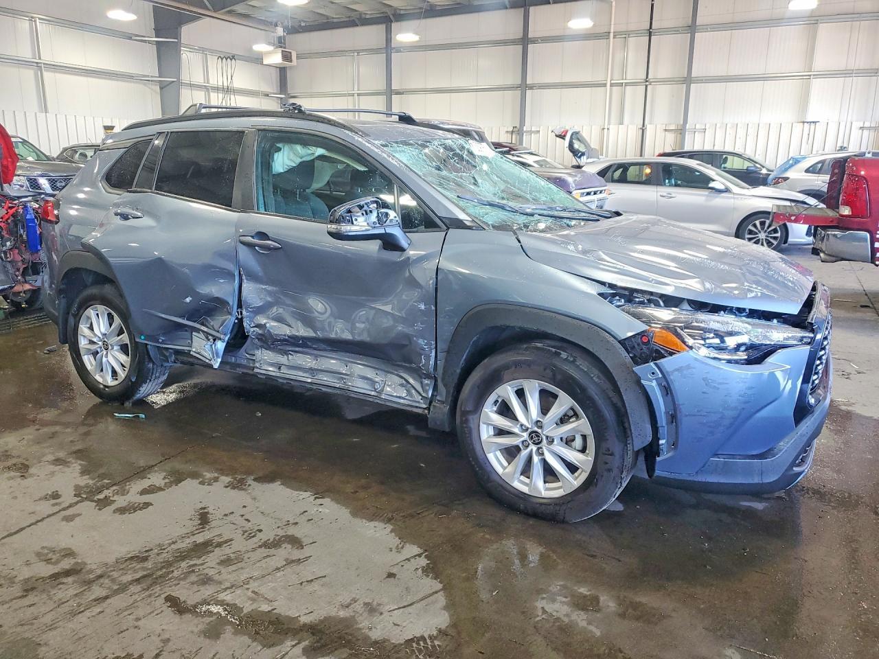 2024 Toyota Corolla Cross Le - Image 4