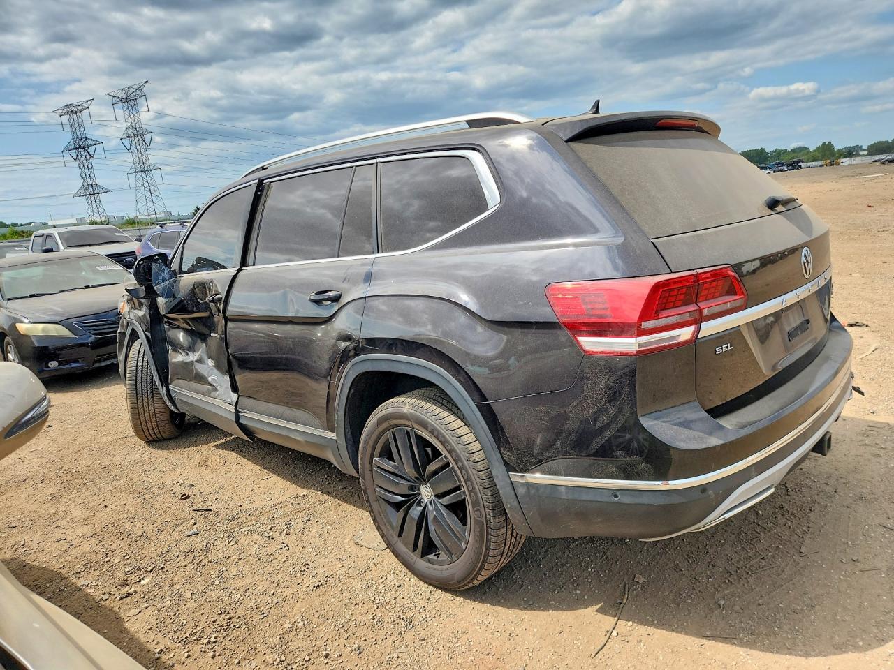 2019 Volkswagen Atlas Sel Premium - Image 2