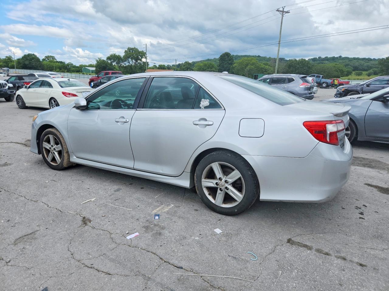 2012 Toyota Camry Se - Фото 2