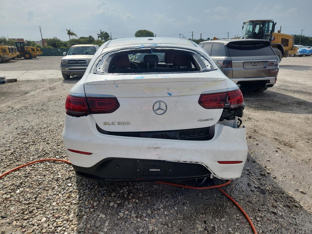 2023 Mercedes-Benz Glc Coupe 300 4Matic - Фото 6