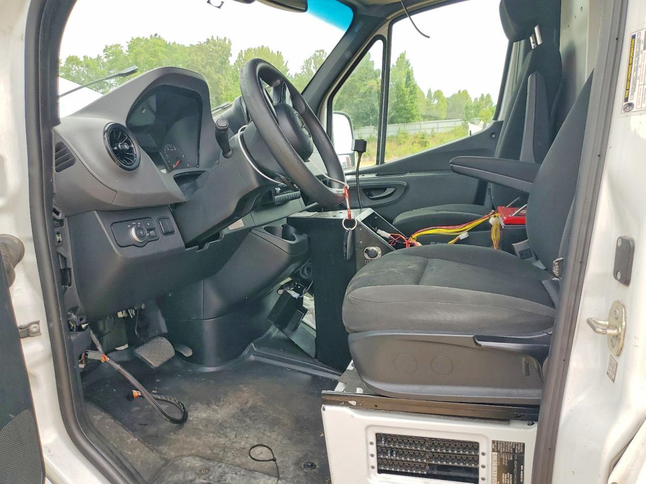 2019 Mercedes-Benz Sprinter - Фото 7