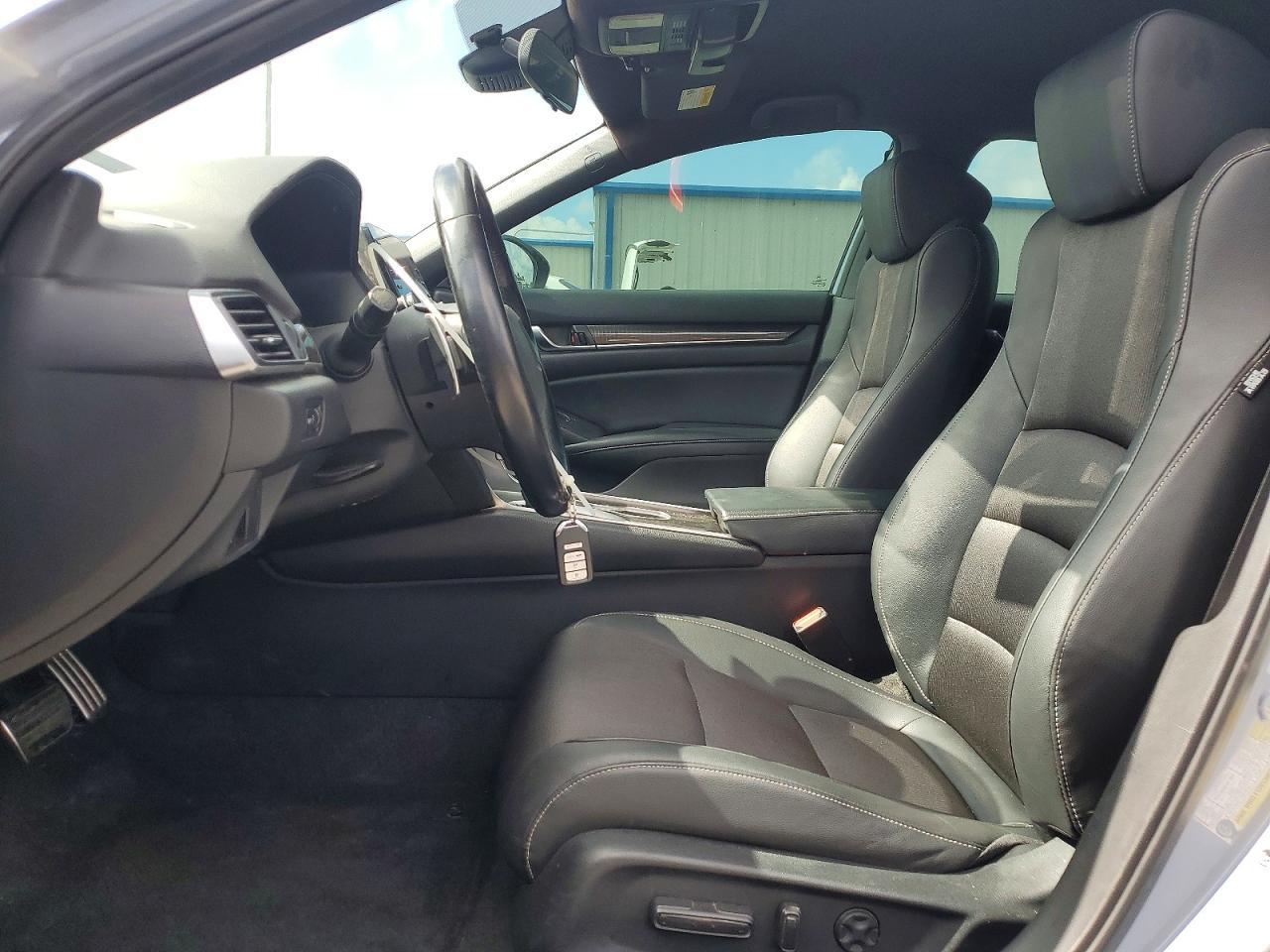 2022 Honda Accord Sport - Image 7