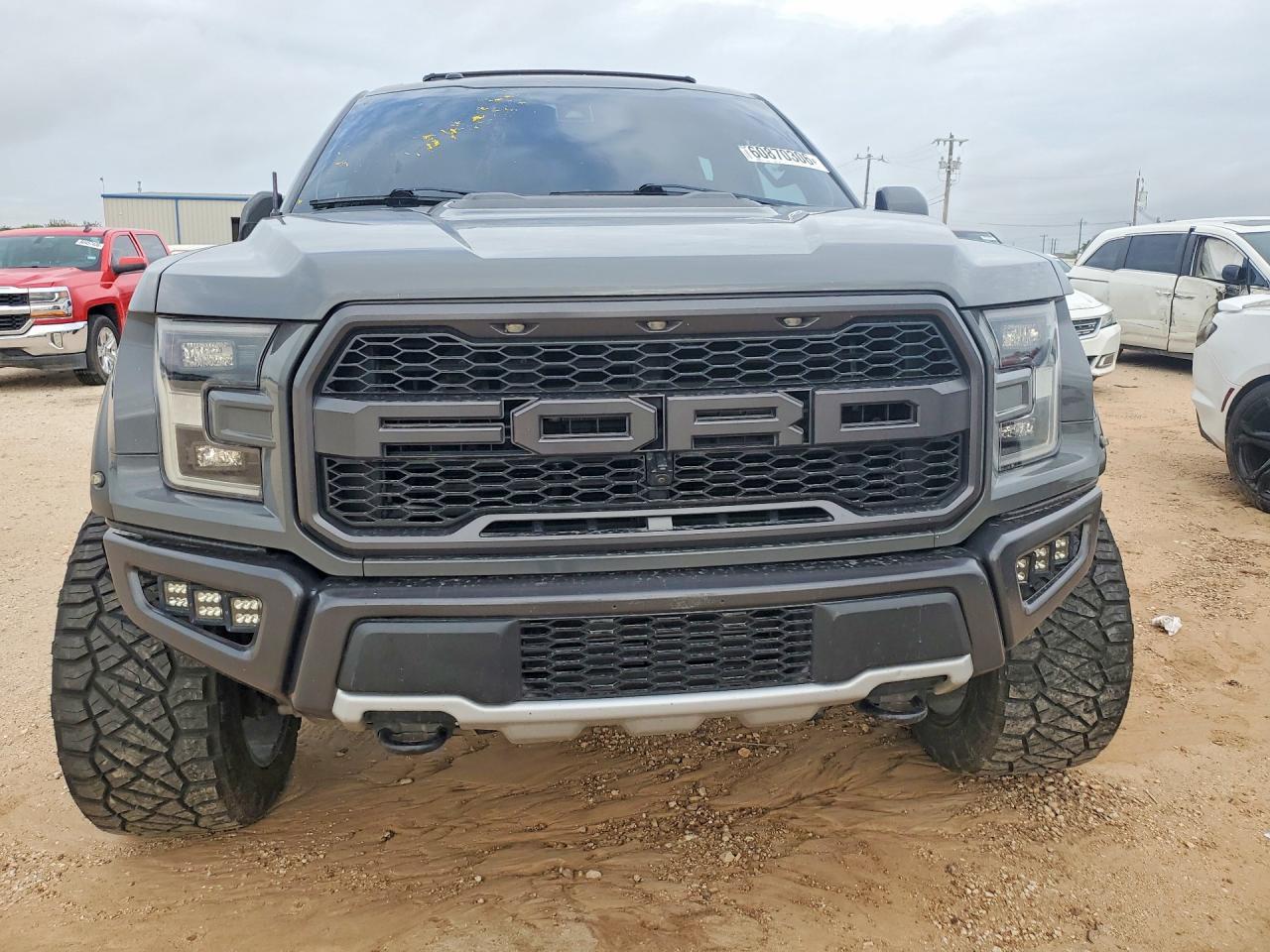 2018 Ford F150 Raptor - Фото 5