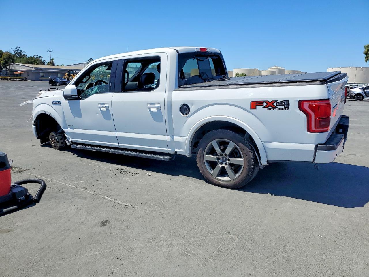 2017 Ford F150 Supercrew - Фото 2