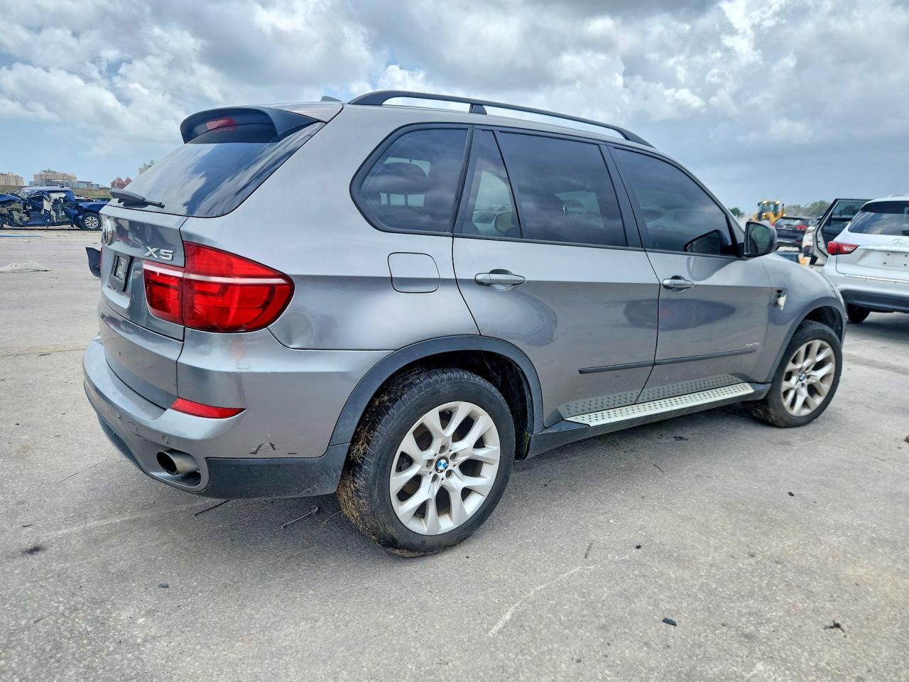 2012 BMW X5 xDrive35I - Фото 3