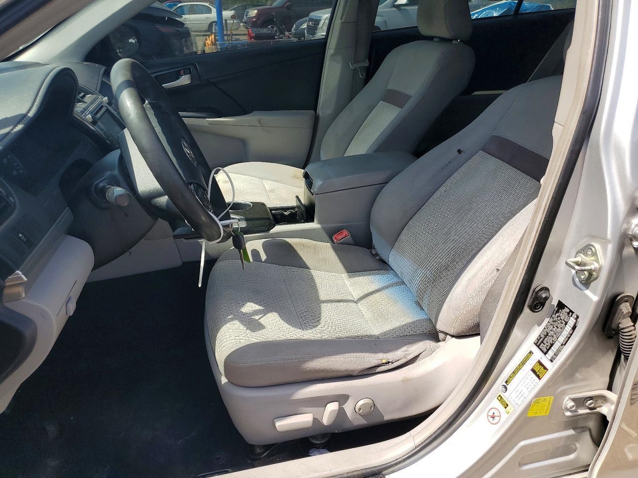 2014 Toyota Camry Le - Фото 7