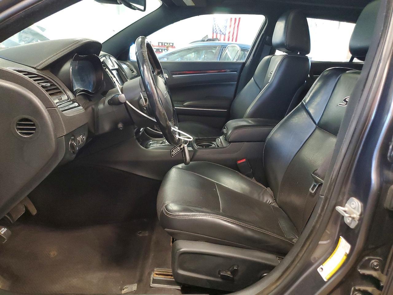 2018 Chrysler 300 S - Фото 7