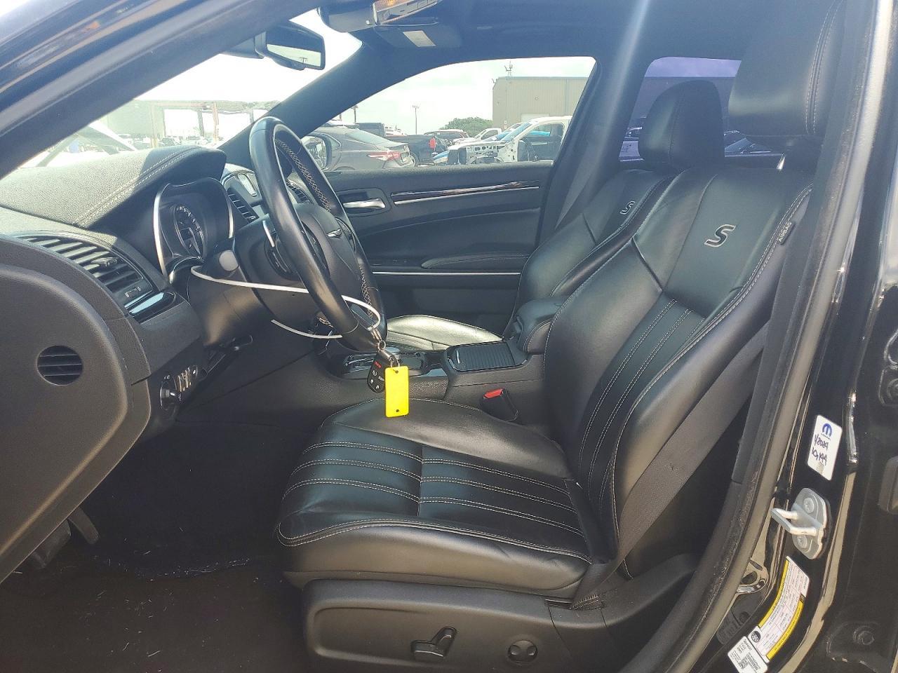 2022 Chrysler 300 S - Image 7