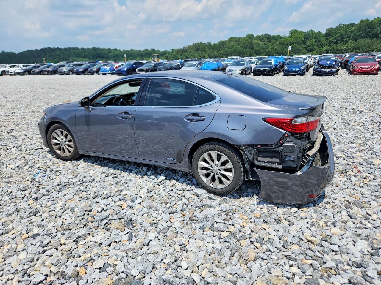 2013 Lexus Es 300H - Фото 2