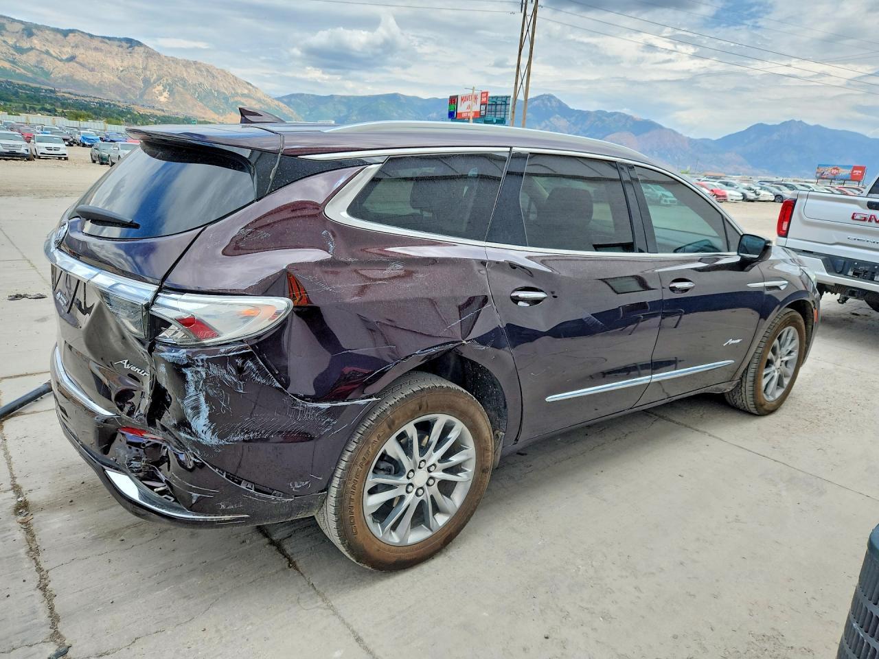 2022 Buick Enclave Avenir - Image 3