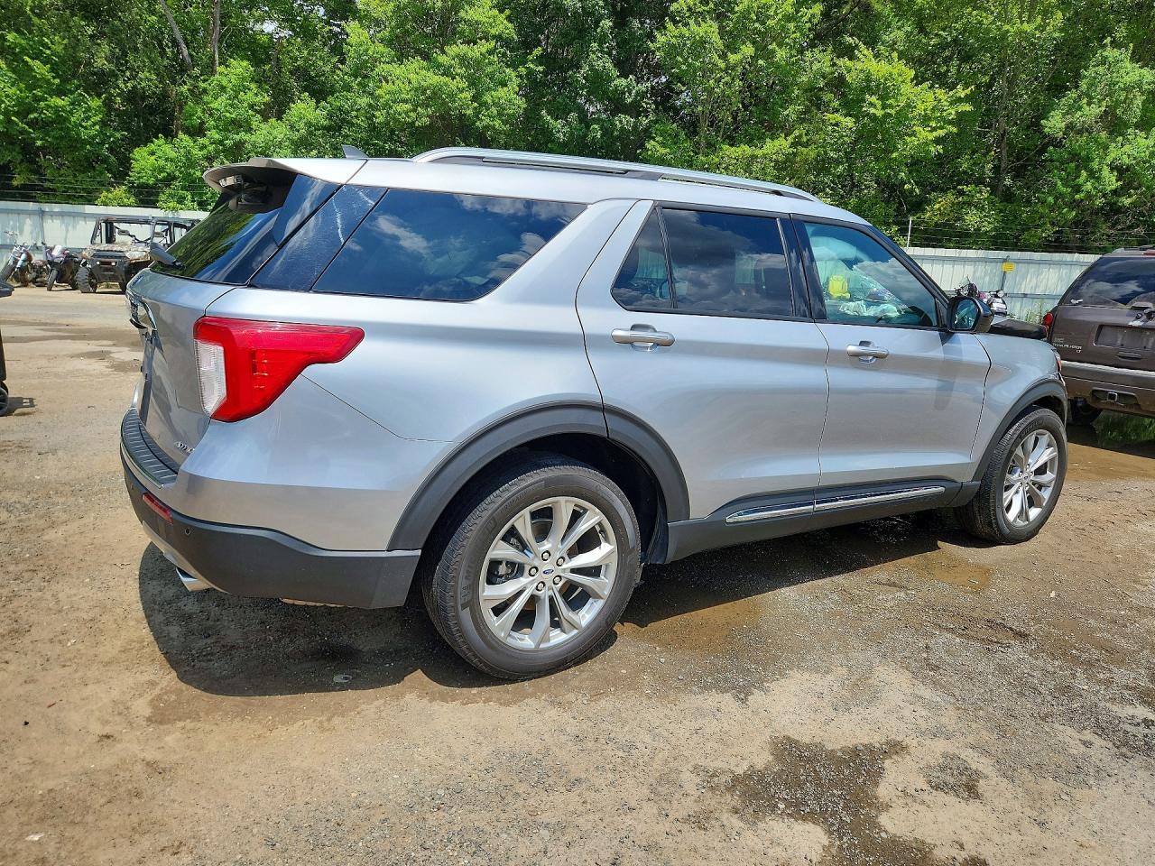2023 Ford Explorer Limited - Фото 3