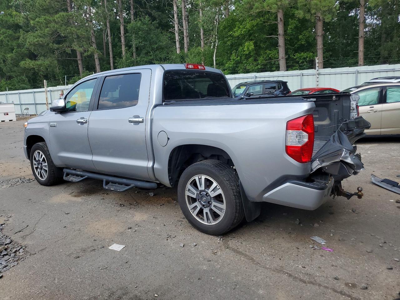 2018 Toyota Tundra Platinum - Фото 2