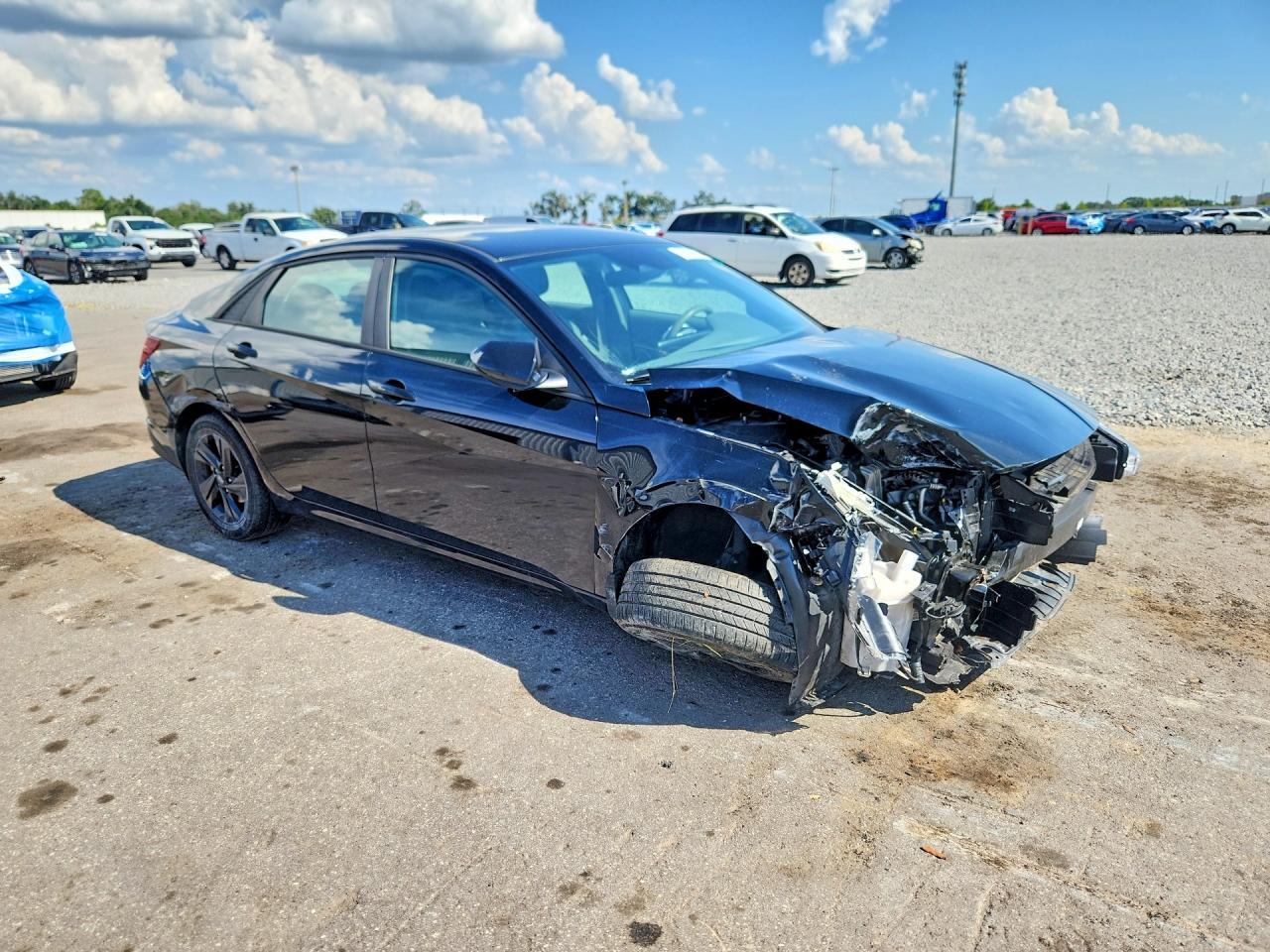 2023 Hyundai Elantra Sel - Фото 4