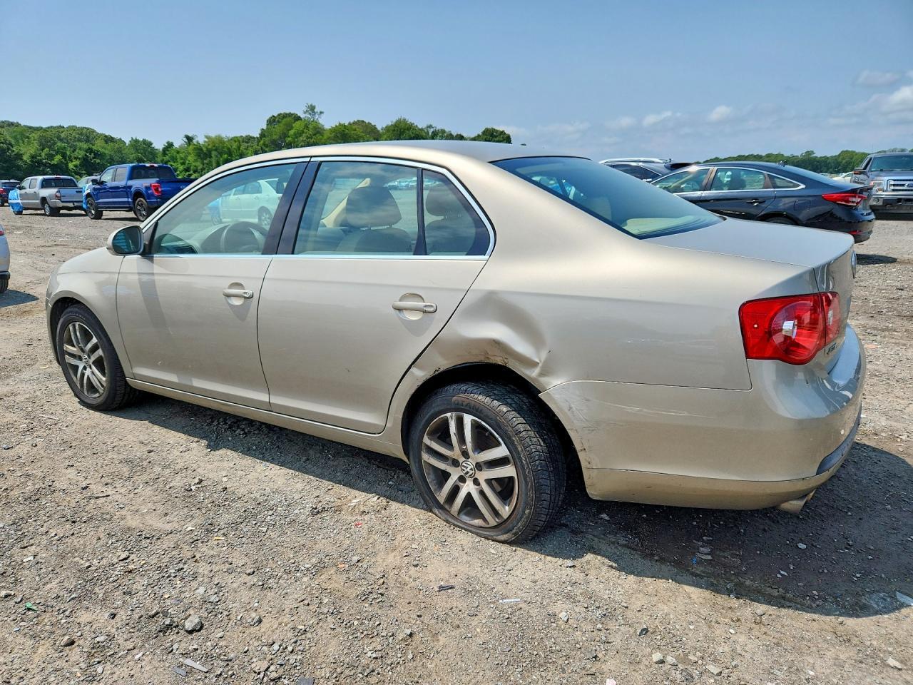 2005 Volkswagen New Jetta 2.5L Option Package 1 - Фото 2
