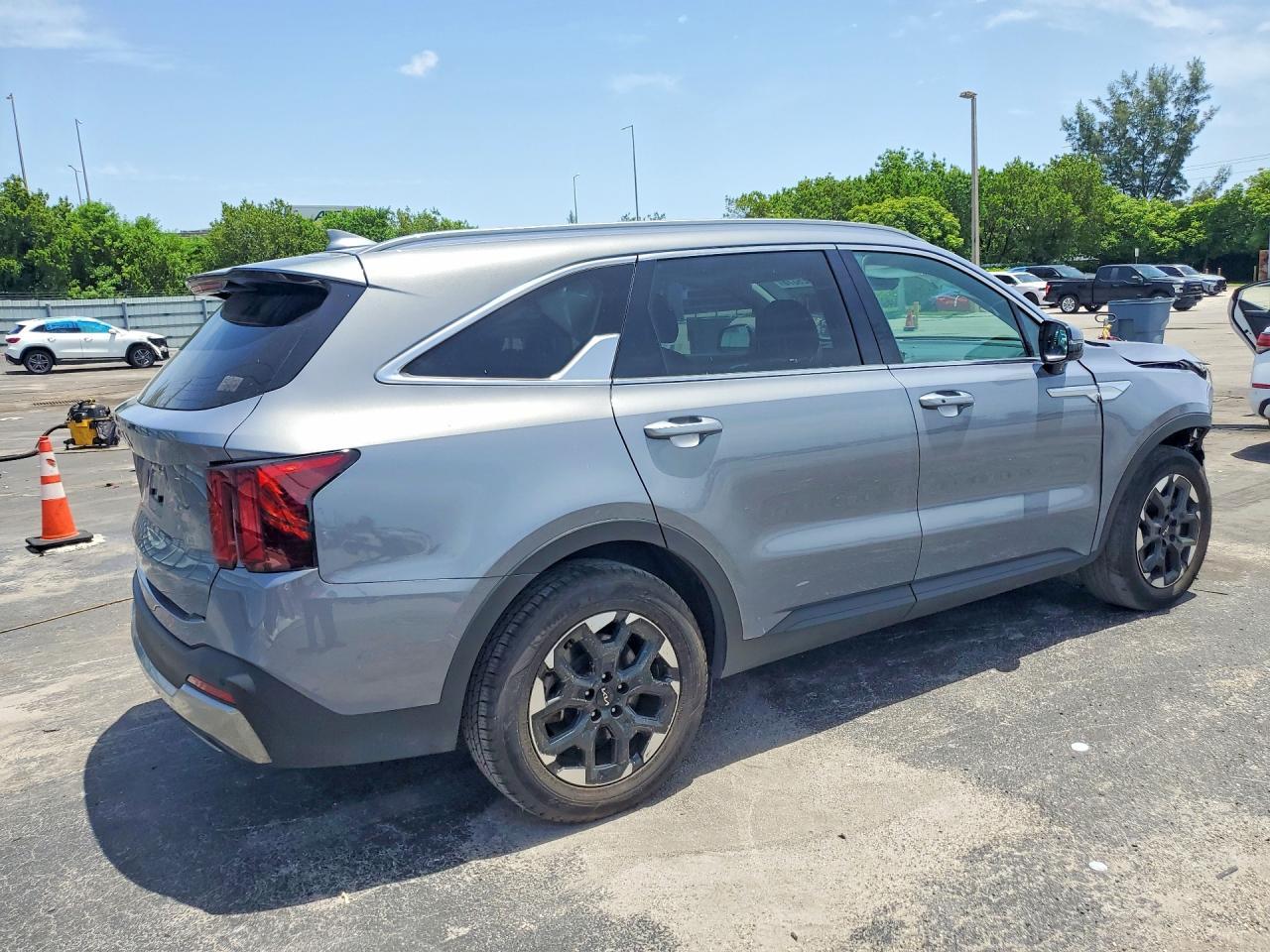 2024 Kia Sorento - Фото 3