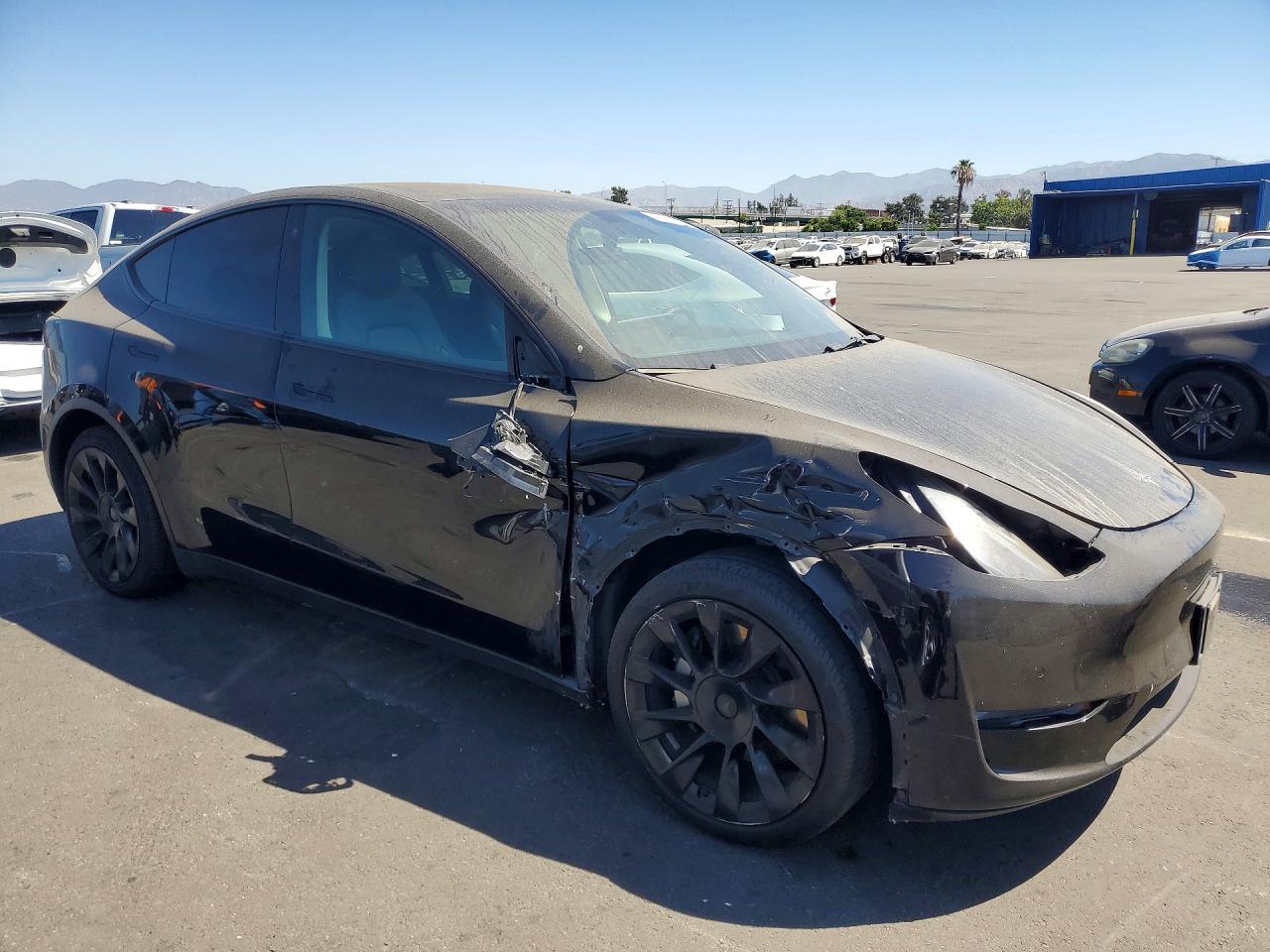 2021 Tesla Model Y - Фото 4
