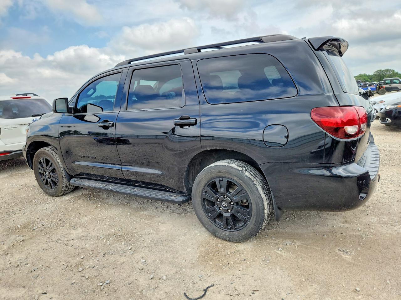 2019 Toyota Sequoia Trd Sport - Фото 2