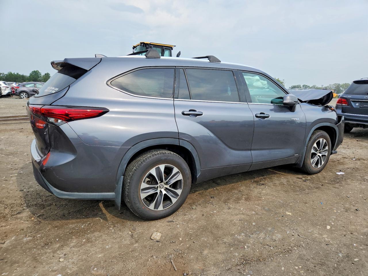 2020 Toyota Highlander Hybrid Xle - Фото 3