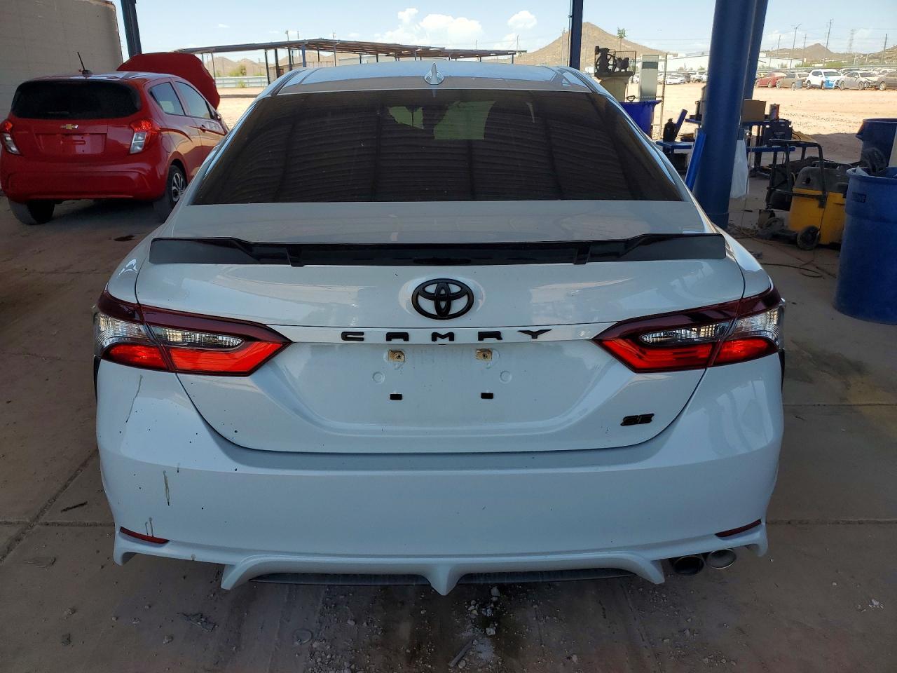 2023 Toyota Camry Se - Фото 6
