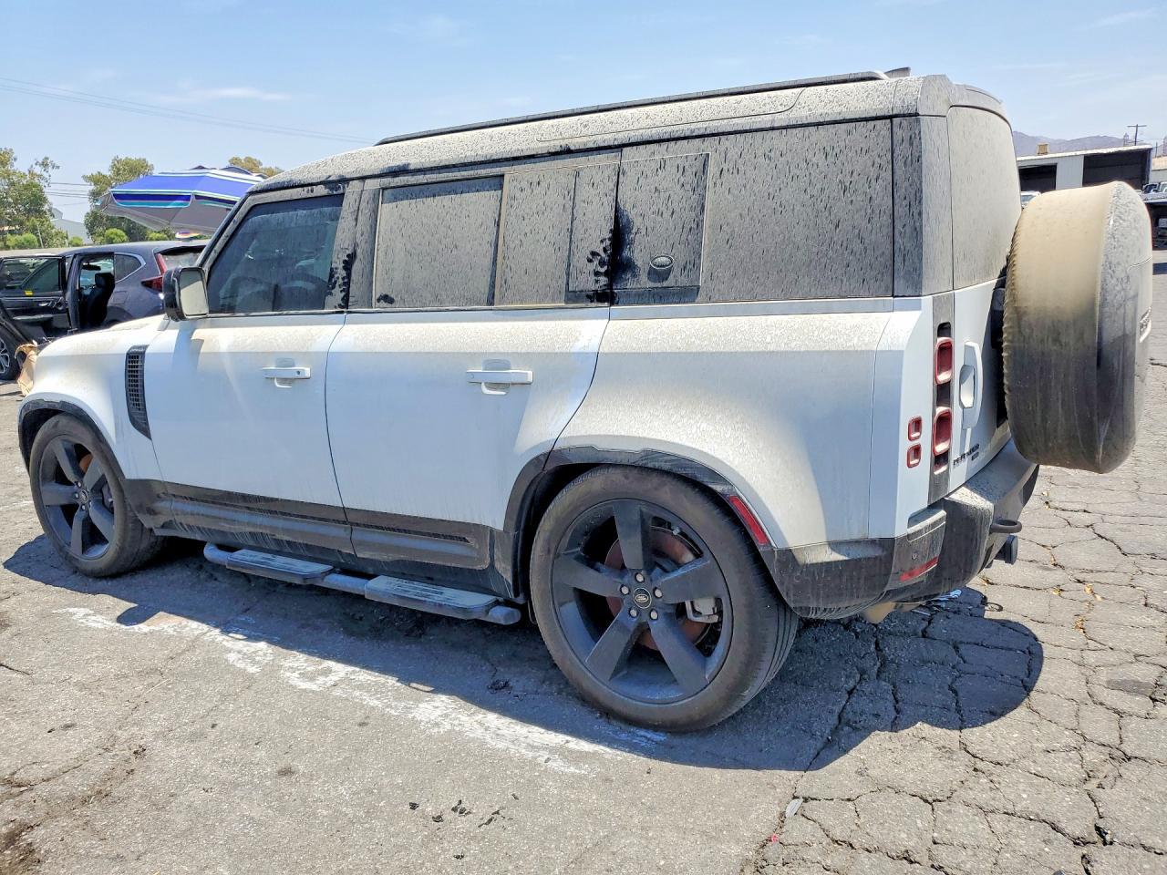 2023 Land Rover Defender 110 X-Dynamic Se - Фото 2