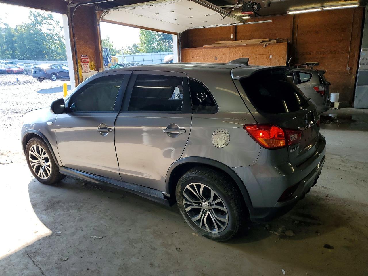 2019 Mitsubishi Outlander Sport Es - Фото 2