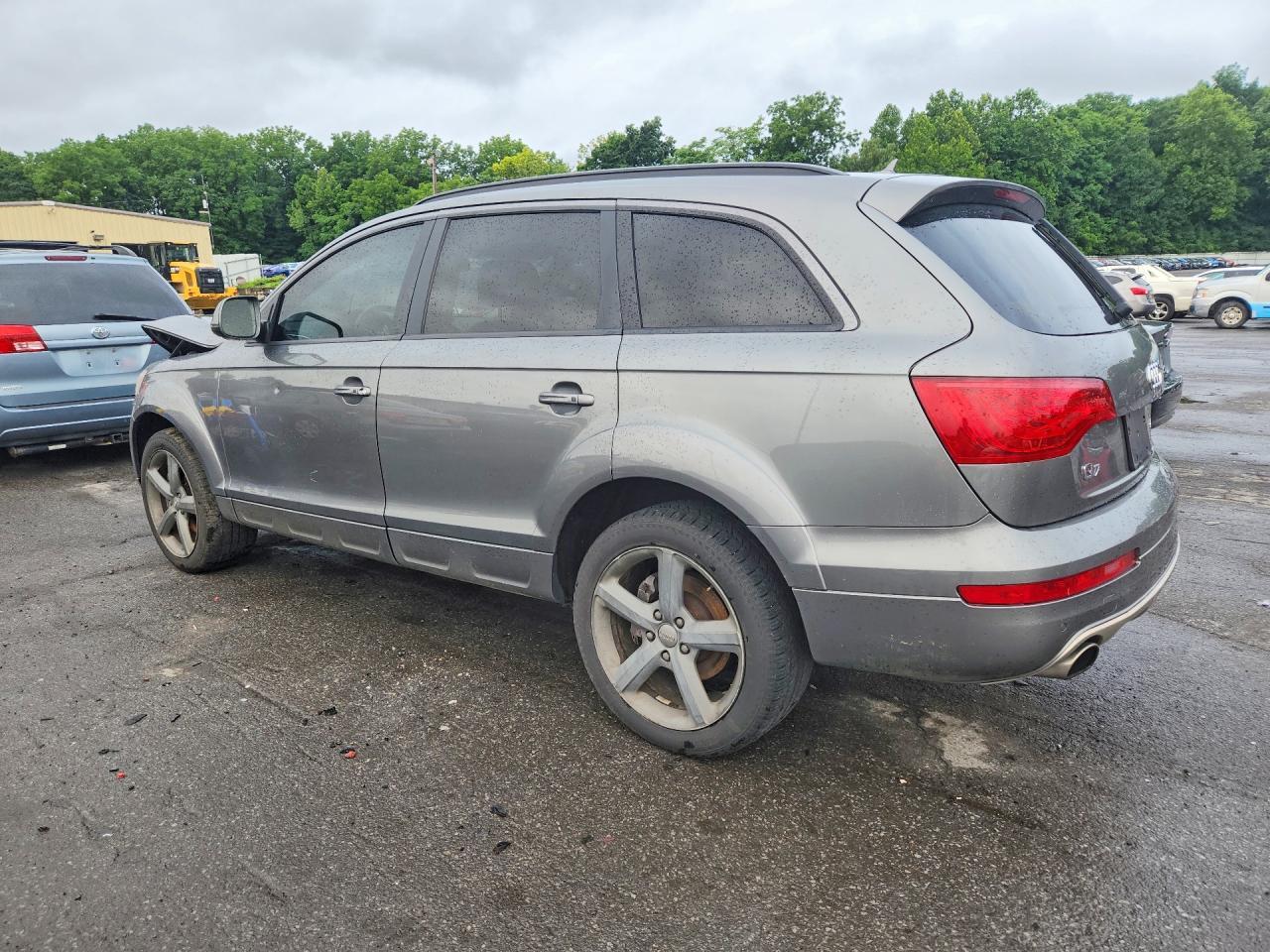 2015 Audi Q7 Premium Plus - Image 2