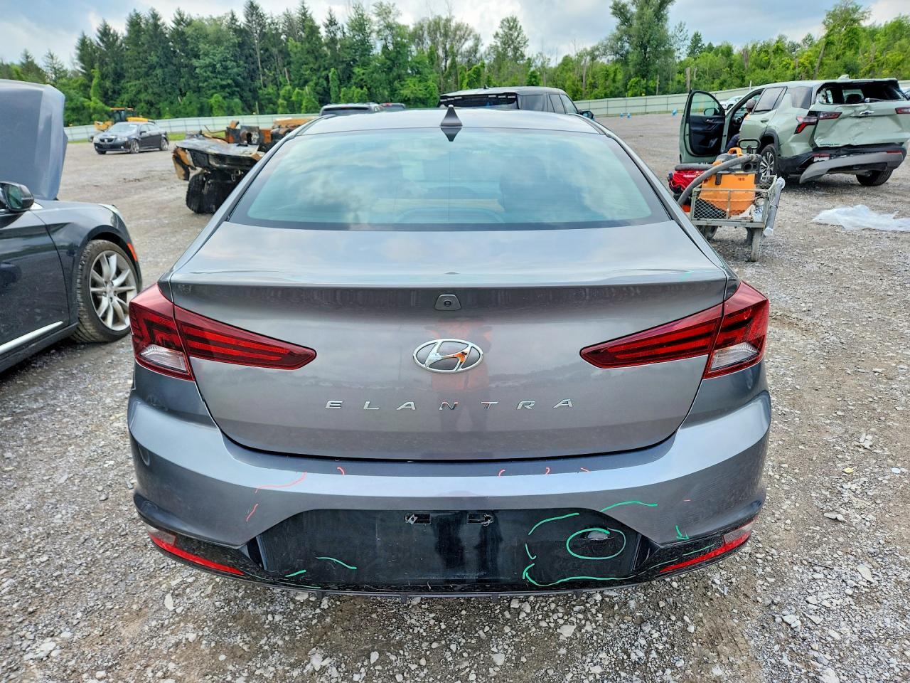 2020 Hyundai Elantra - Фото 6