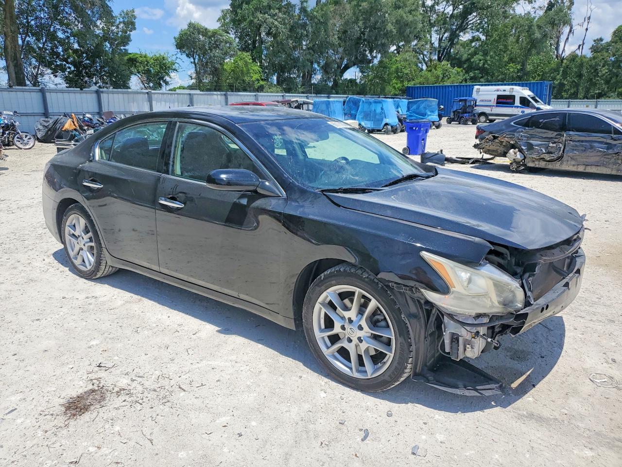 2014 Nissan Maxima 3.5 S - Image 4