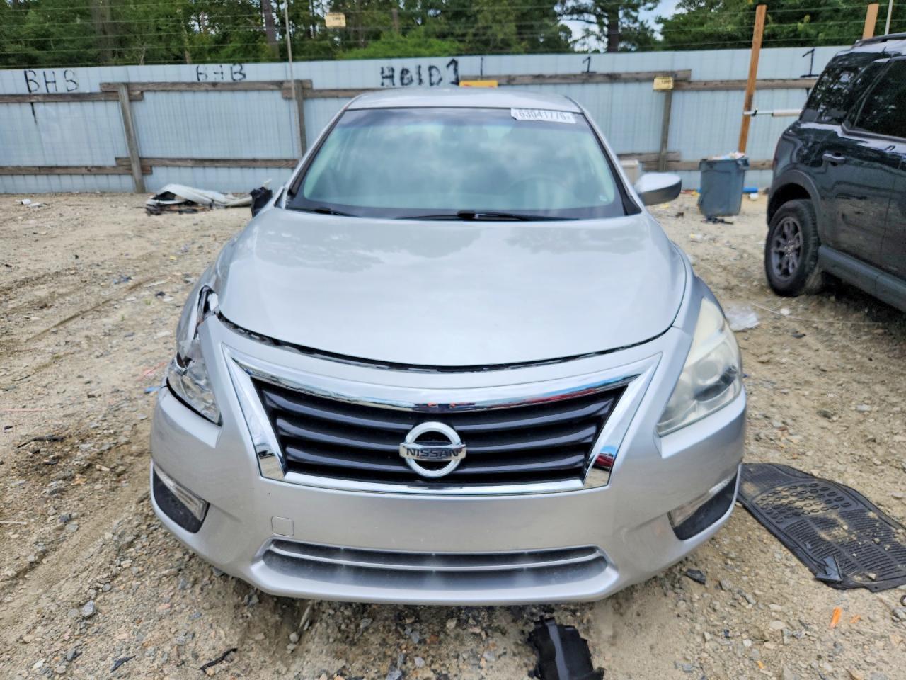 2015 Nissan Altima 2.5 S - Image 5