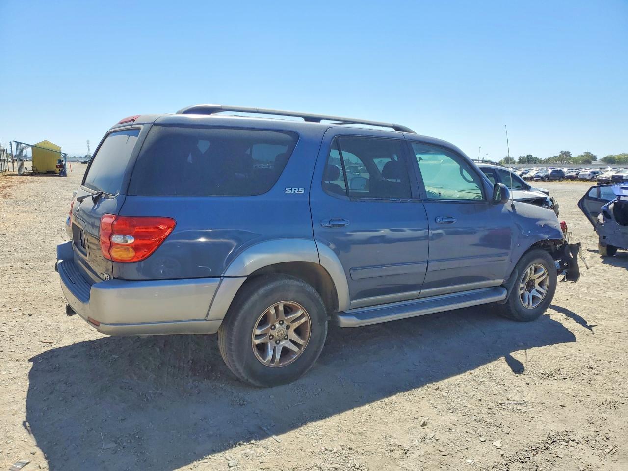 2003 Toyota Sequoia Sr5 - Image 3