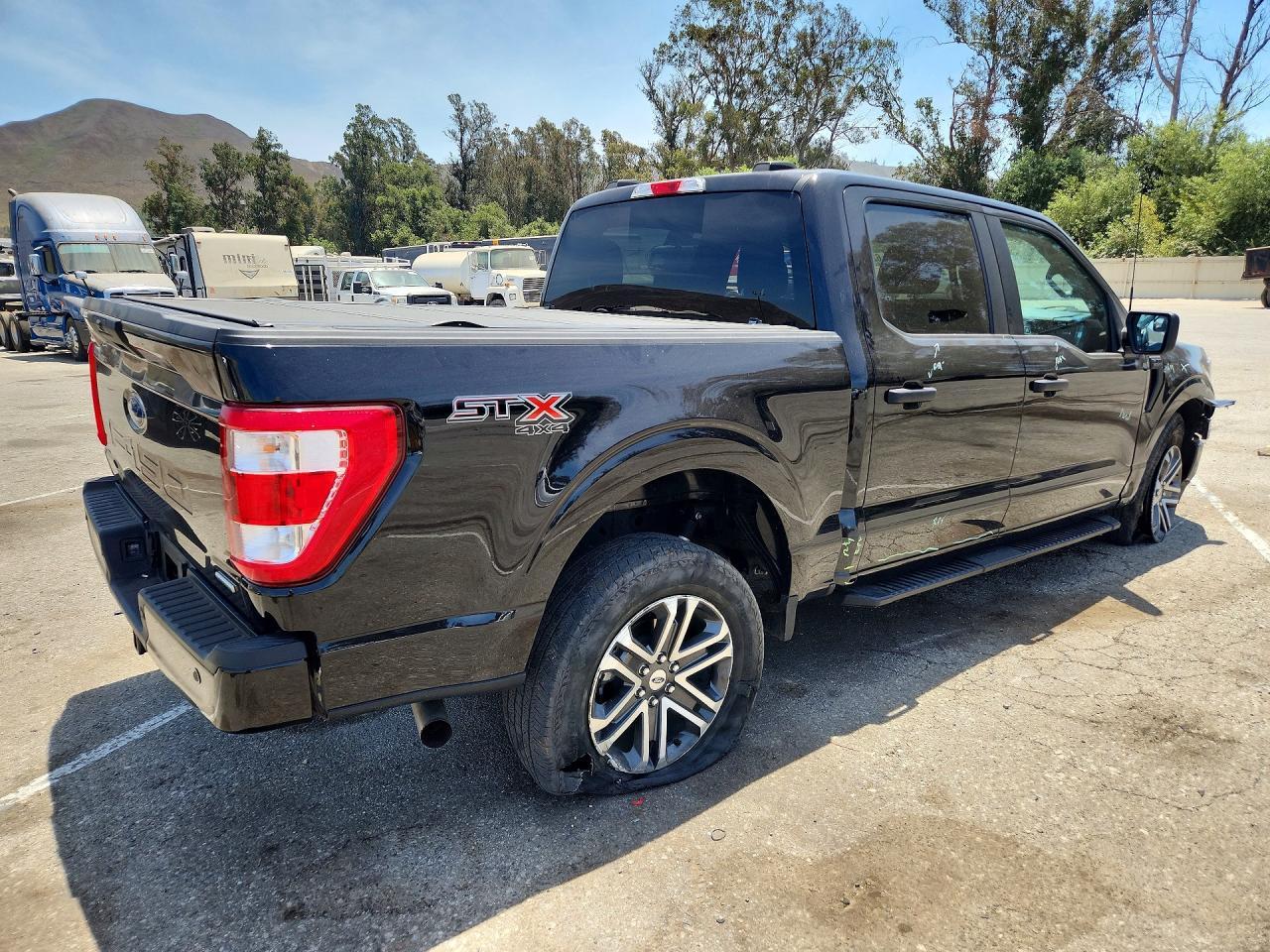 2023 Ford F150 Supercrew - Фото 3