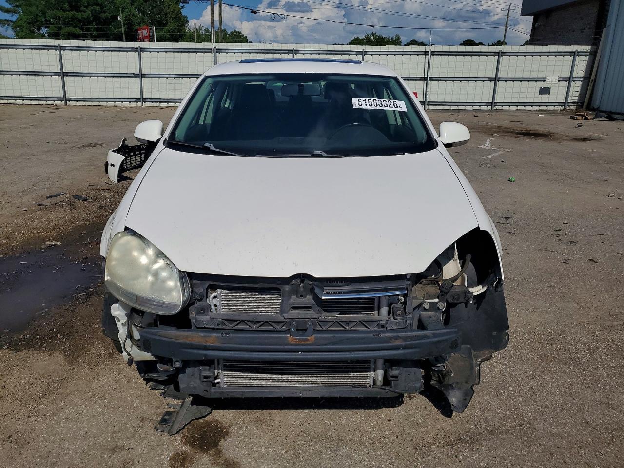 2010 Volkswagen Jetta Se - Image 5